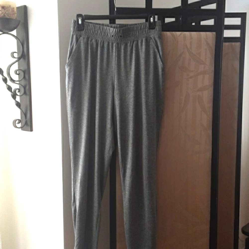 Fabletics gray pant SZ S